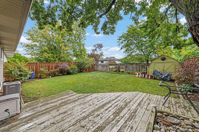 Additional image 30 of 111 BOSTON Cres