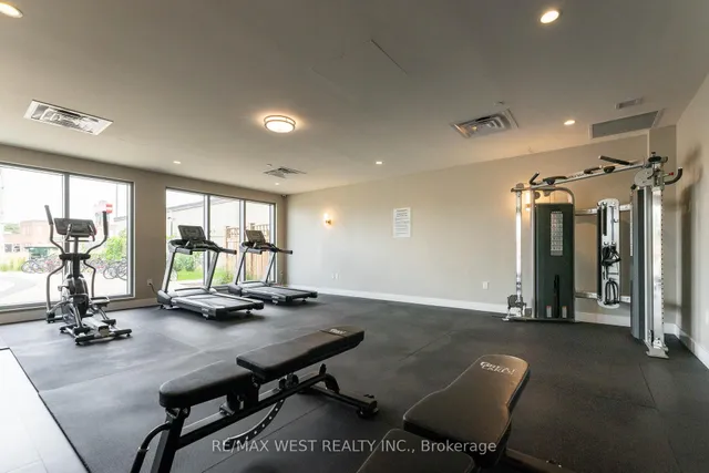 Additional image 41 of 716 Main St Unit 910