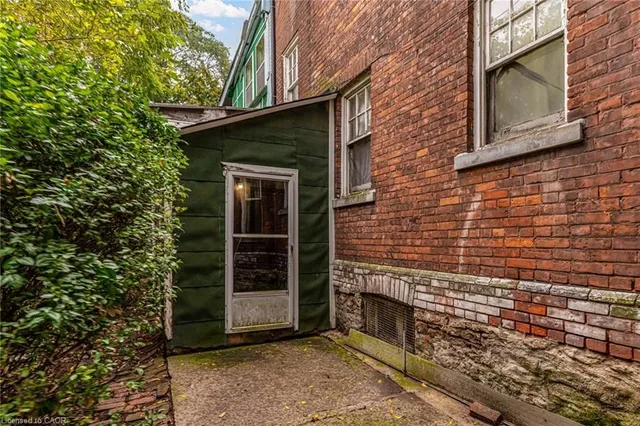 Additional image 41 of 99 Blake St