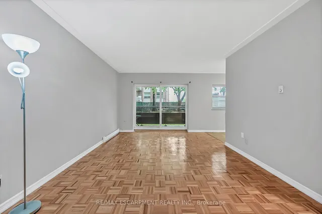 Additional image 6 of 11 Woodman Dr Unit 103