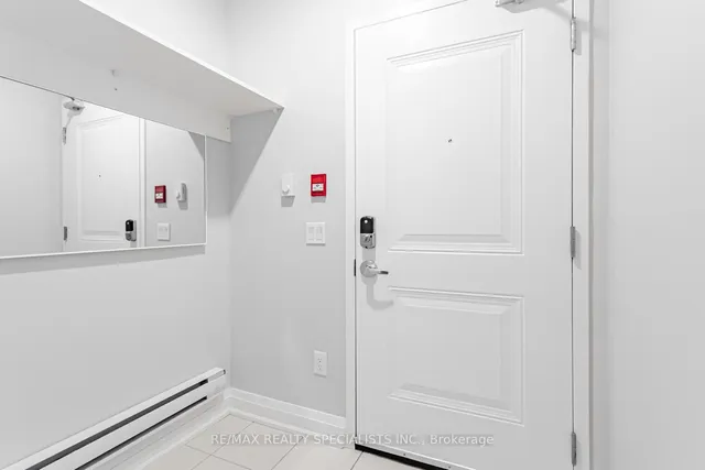 Additional image 3 of 1210 Main St Unit 203