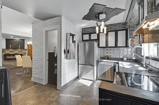 Additional image 7 of 2385 Woodward Ave Unit 28