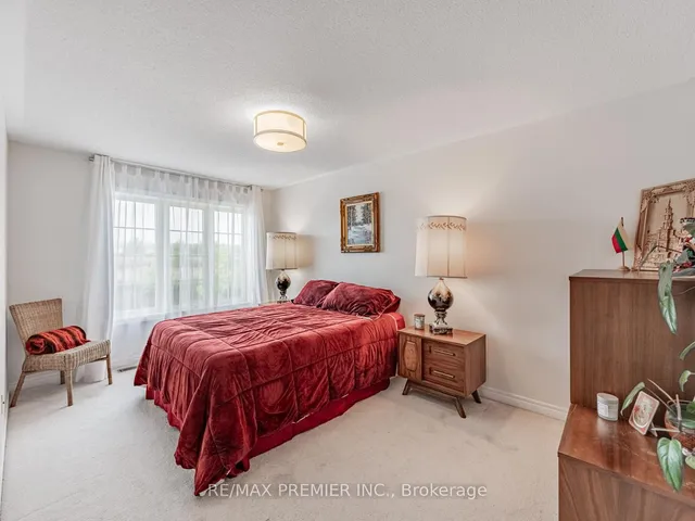 Additional image 23 of 935 Transom Cres