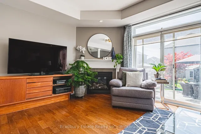 Additional image 7 of 42 Fall Fair Way