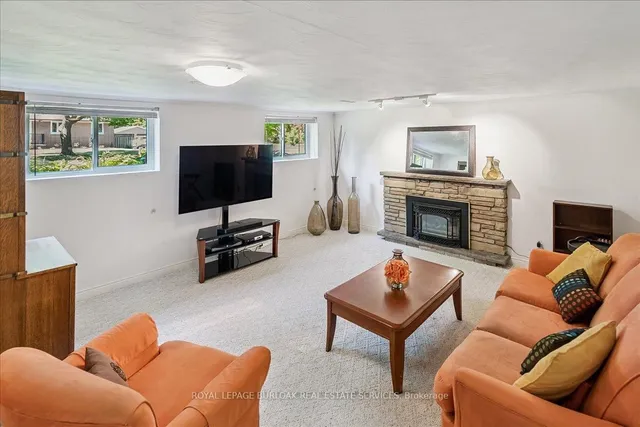 Additional image 16 of 871 Francis Rd