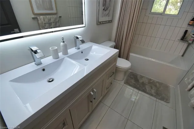 Additional image 34 of 14 Basin Cres