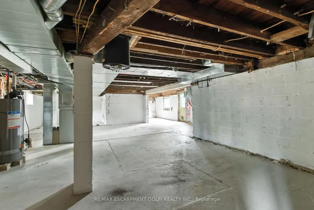 Additional image 33 of 684 Beach Blvd