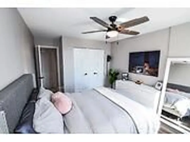 Additional image 26 of 75 Glenburn Crt Unit 811