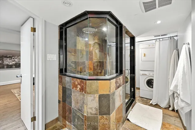 Additional image 27 of 2209 Ghent Ave