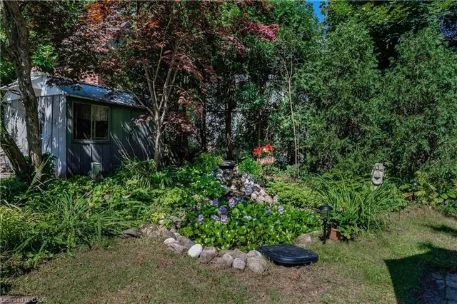 Additional image 26 of 557 Stillwater Cres