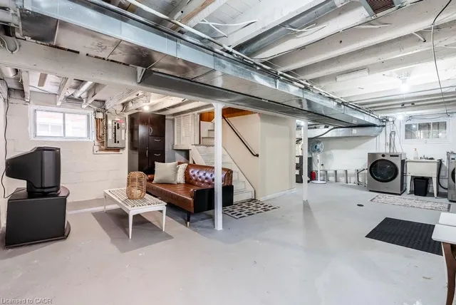 Additional image 42 of 228 Edgemont St