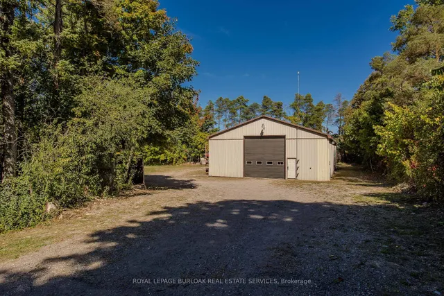 Additional image 9 of 4871 Wellington Road 29