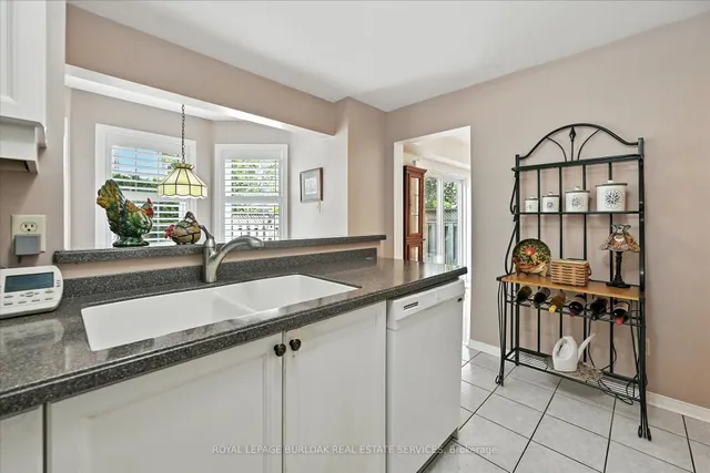 Additional image 10 of 3333 New St Unit 18