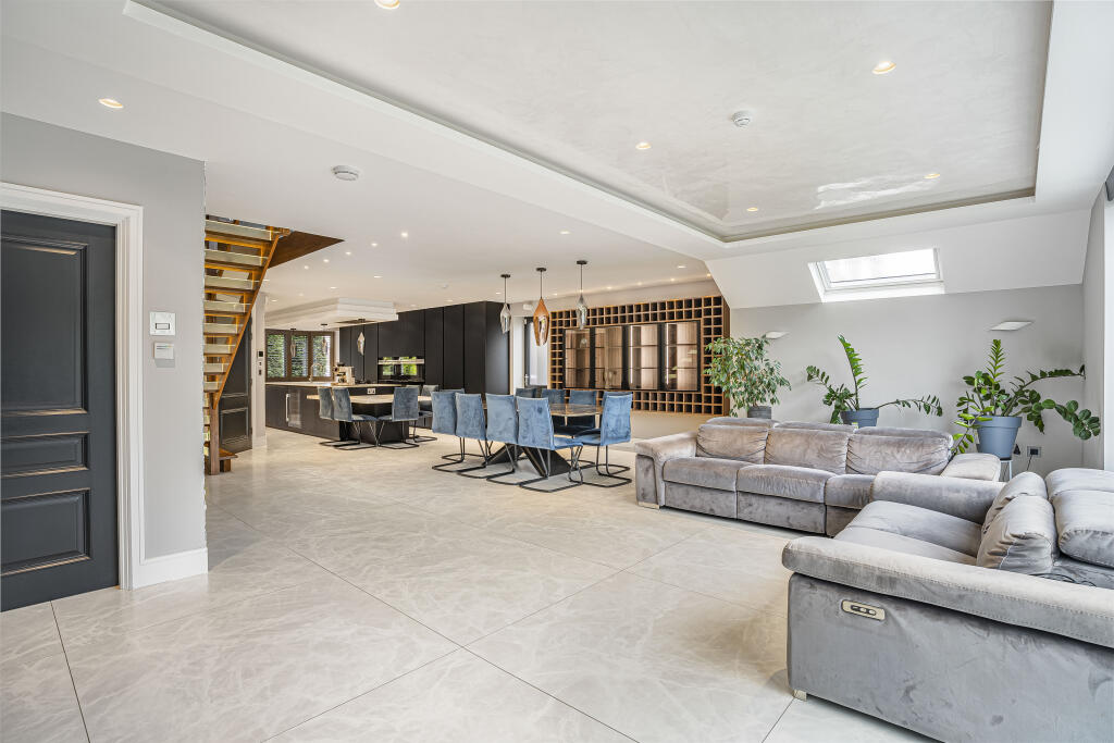 Additional image 2 of Nimrod Close, St. Albans, Hertfordshire, AL4