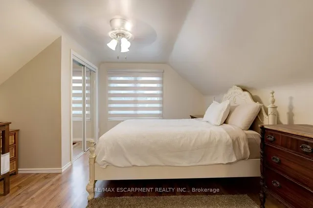 Additional image 14 of 275 Montrose Ave