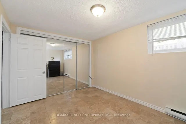 Additional image 22 of 63 Fonthill Rd Unit 21