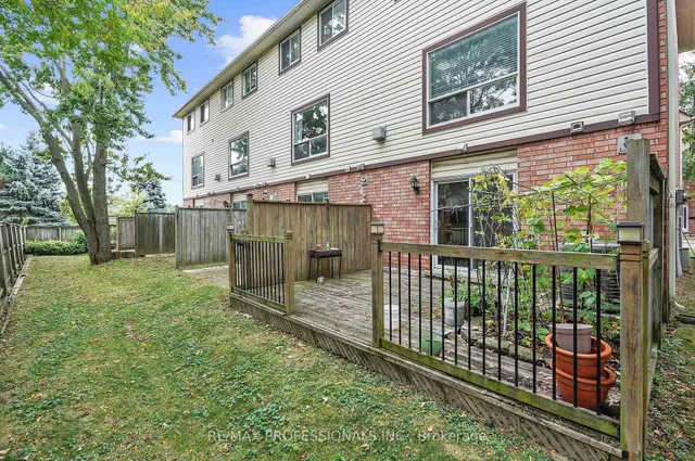 Additional image 37 of 384 Limeridge Rd Unit 17