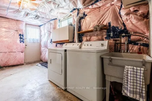 Additional image 44 of 45 Fonthill Rd