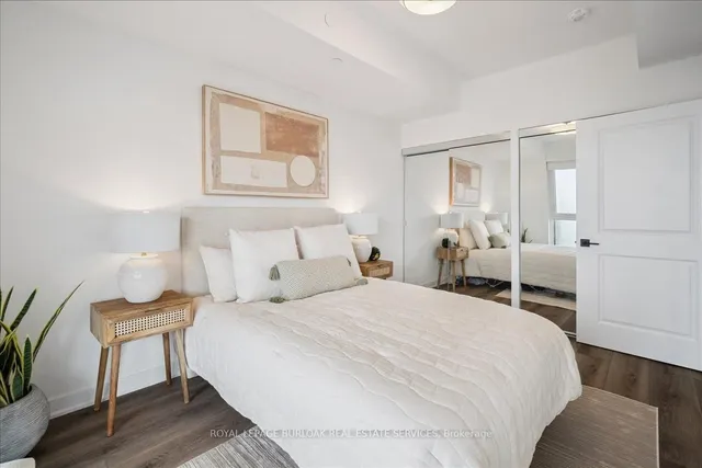 Additional image 19 of 2007 James St Unit 1405