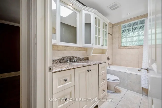 Additional image 27 of 7171 Appleby Line