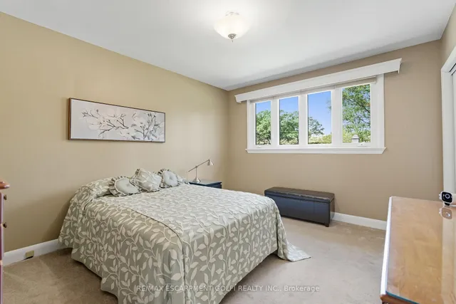 Additional image 16 of 894 Bishop Pl