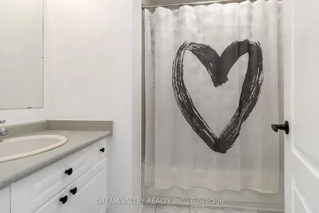 Additional image 20 of 1517 Evans Terr