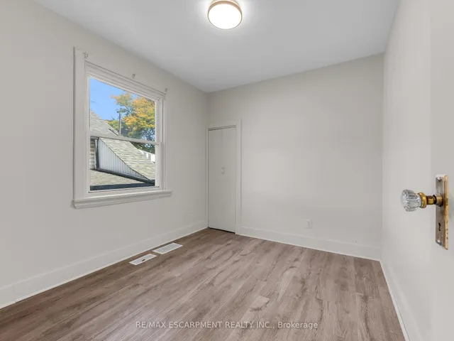 Additional image 14 of 753 Burgess Ave