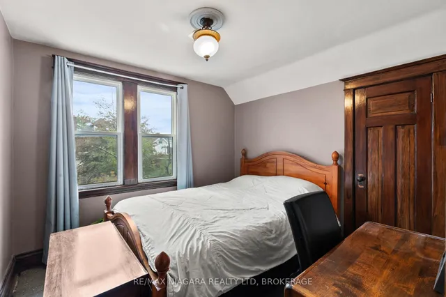 Additional image 22 of 154 Melrose Ave