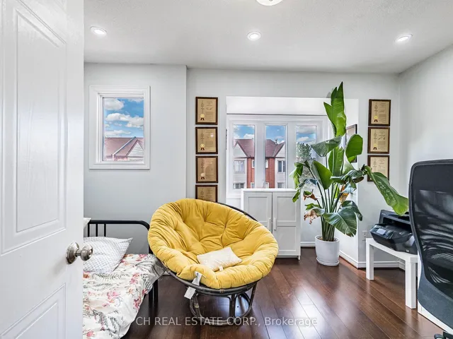 Additional image 19 of 895 Maple Ave Unit 215