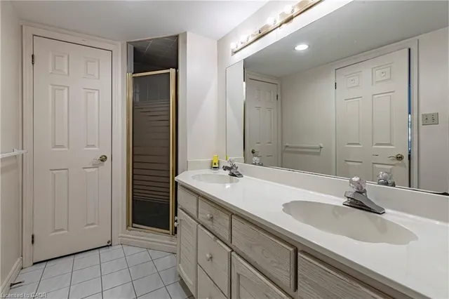 Additional image 35 of 67 Caroline St Unit 304 (3D)