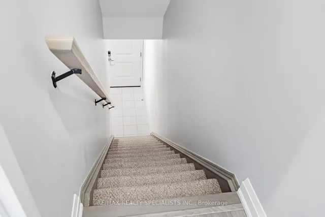 Additional image 4 of 1210 Main St Unit 203