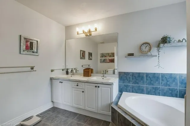 Additional image 27 of 4292 Sarazen Dr