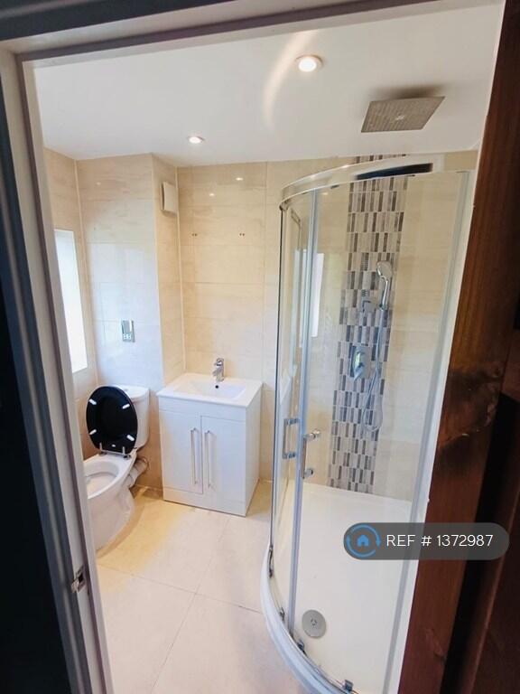 Additional image 11 of Noke Shot, Harpenden, AL5