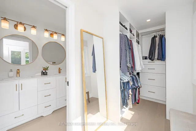 Additional image 19 of 350 East Side Cres