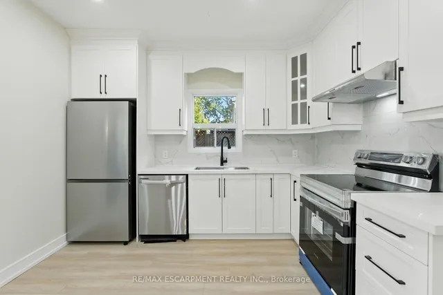 Additional image 19 of 9 ALICE St