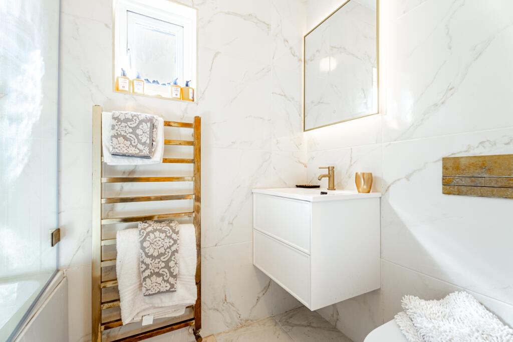 Additional image 15 of Watling Street, Park Street, St. Albans, Hertfordshire, AL2