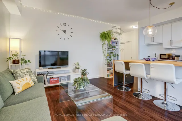 Additional image 10 of 2087 Fairview St Unit 1002