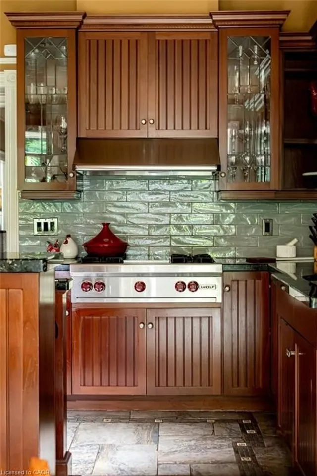 Additional image 12 of 77 Claremont Dr