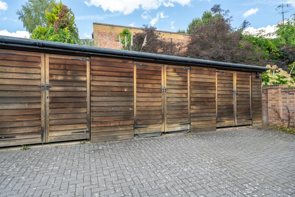 Additional image 37 of Fishpool Street, St. Albans