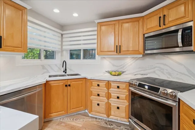 Additional image 15 of 346 Kingsway Pl