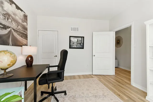 Additional image 6 of 78 OAK Ave