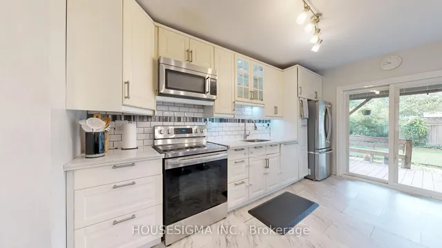 Additional image 8 of 6 Albany Ave