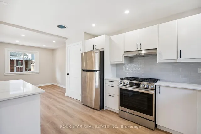 Additional image 9 of 10 Sycamore St