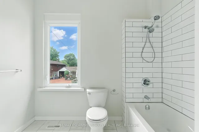 Additional image 29 of 684 Beach Blvd