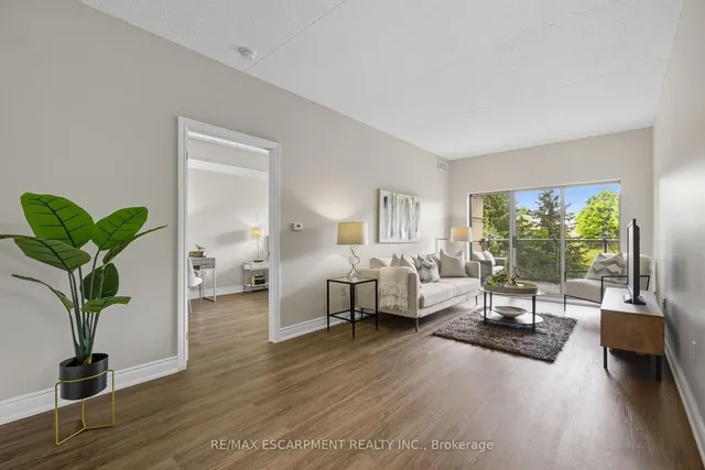 Additional image 4 of 2075 Amherst Heights Dr Unit 215