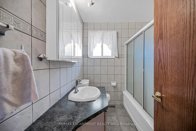 Additional image 24 of 85 East 45th St