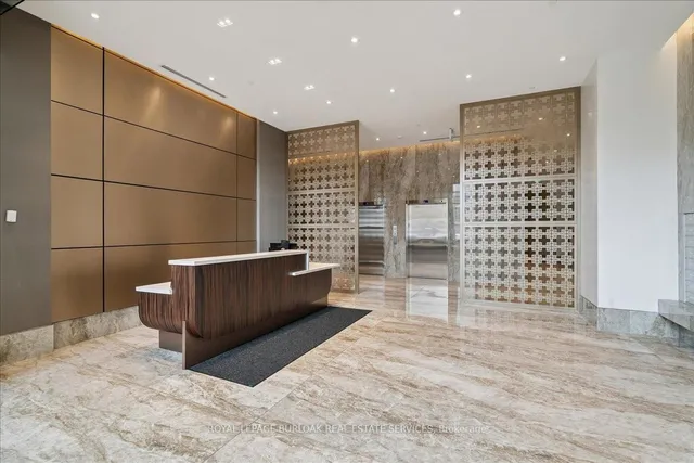 Additional image 5 of 2007 James St Unit 1405