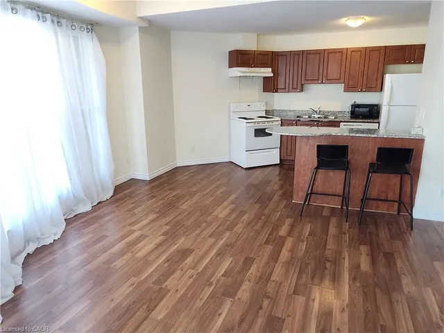 Additional image 15 of 135 James St Unit 214