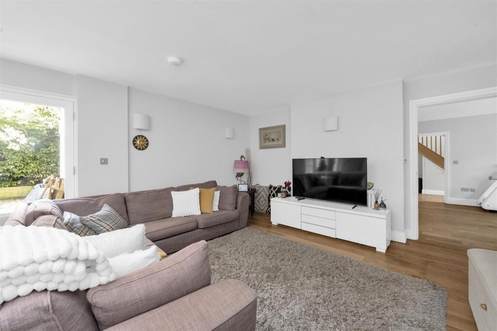 Additional image 14 of Roundwood Park, Harpenden