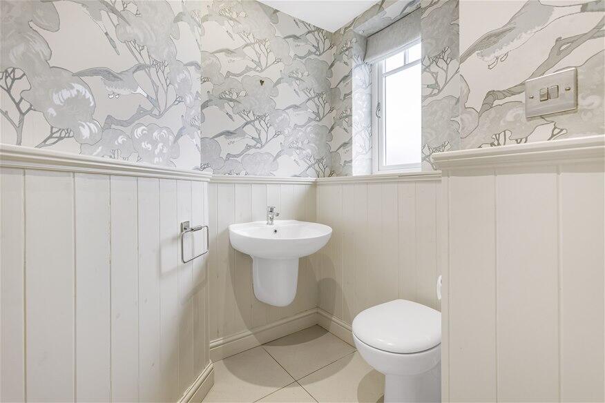 Additional image 10 of Roundwood Park, Harpenden, AL5